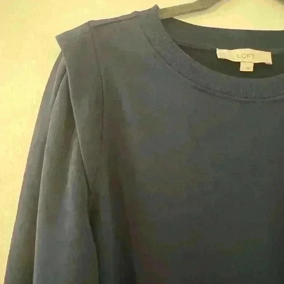 LOFT size large unique sweat shirt in dark blue color. Love the shoulders (C118) - Picture 2 of 10